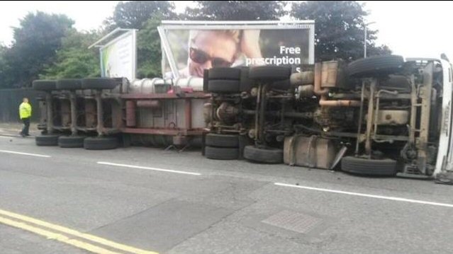 Wood Street closed due to overturned lorry