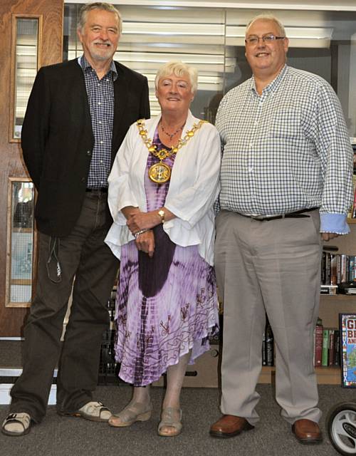 Dr Michael Taylor, Mayor Carol Wardle and Phil Emmott, Financial Director of Recovery Republic