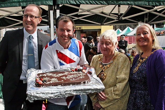 Opening of the Feel Good Festival<br />Mark Widdup, Andrew-Nutter, Mayor Carol Wardle and Mayoress Beverley Place
