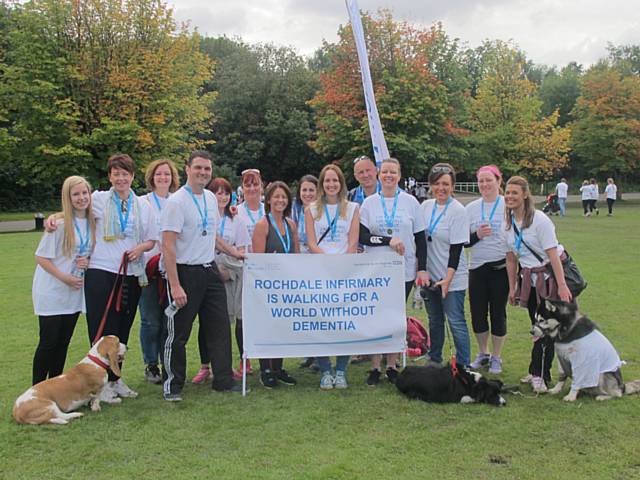Staff from Rochdale Infirmary’s Urgent Care Centre, Clinical Assessment Unit, Oasis Unit and the Intermediate Care Unit joined forces to take part in a sponsored Memory Walk for dementia