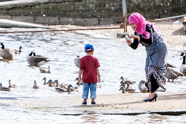 Fun in the sun at Hollingworth Lake