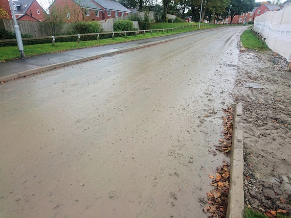 Rochdale News News Headlines Concerns Raised Over Mud Covering