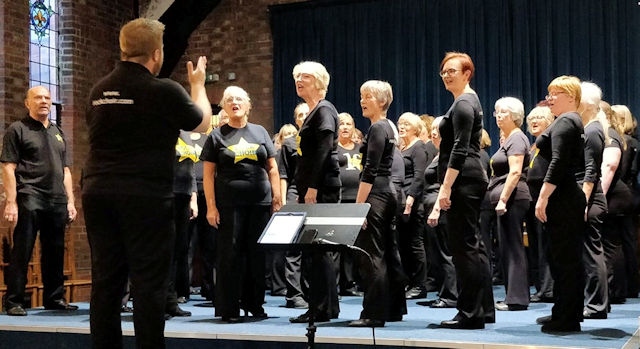 Rock Choir of Greater Manchester East at the Middleton Rotary Club’s Summer Fizz concert