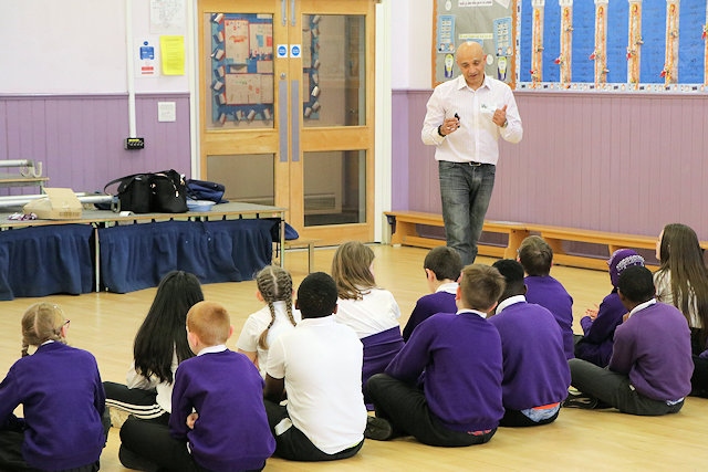 Fida Hussain with Sandbrook Primary School pupils learn what to do in a medical emergency