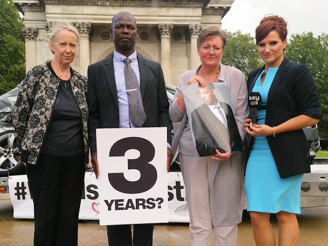 Liz McInnes MP pictured in 2016 at an event in Westminster to highlight the injustice of Joseph Brown-Lartey’s killer receiving only six years, serving three. Liz is pictured with Ian and Dawn Brown-Lartey and campaigning journalist Michelle Livesey