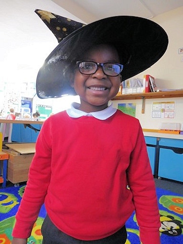 Castleton pupil dressed as a witch for the storytelling