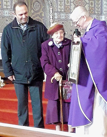 Helen Dwyer received a Papal Blessing from Rome for her 100th birthday