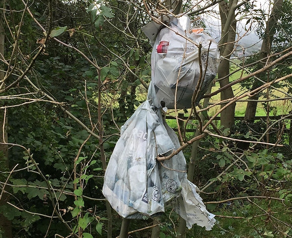 Rubbish along A627M