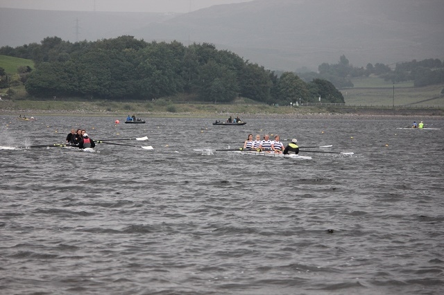 Challenging conditions on Hollingworth Lake