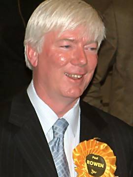 Paul Rowen, new MP for Rochdale - 65458-652005--f6-paul1_large