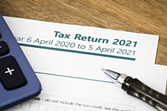 Self Assessment taxpayers are being given extra time to complete their 2020/21 tax return by HMRC
