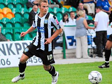 Kallum Higginbotham on the ball for Dale