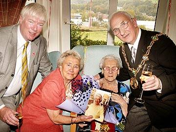 Paul Rowan MP, Marjorie Hurst (niece), Cissie & the Mayor, Councillor Peter Evans