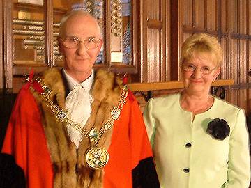 Mayor Evans with last year's Mayor Jean Hornby