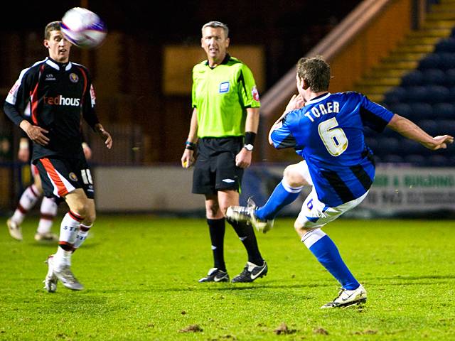 Ciaran Toner fires in a shot (Rochdale v Shrewsbury 26-12-08)