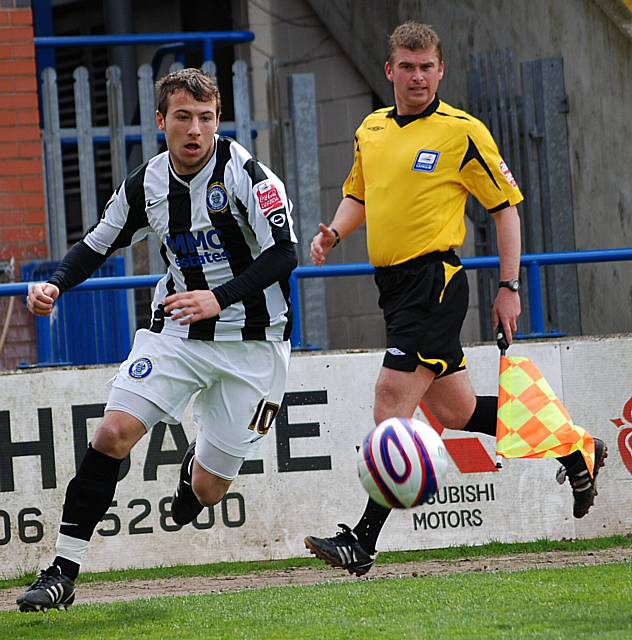 Adam Le Fondre on the attack for Dale