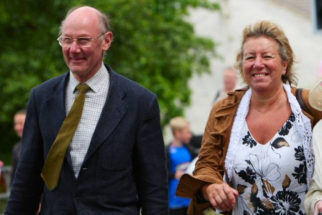 Councillors Jim Gartside and Ann Metcalfe leading Norden Carnival in June 2008