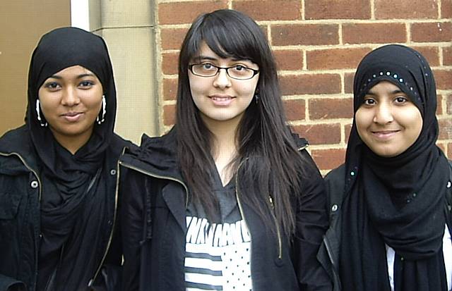 Balderstone pupils Rozina Khatun, Sumbal Tariq and Sannan Aamry