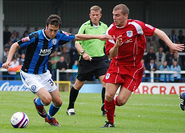 Buckley races away from Stephen Dawson