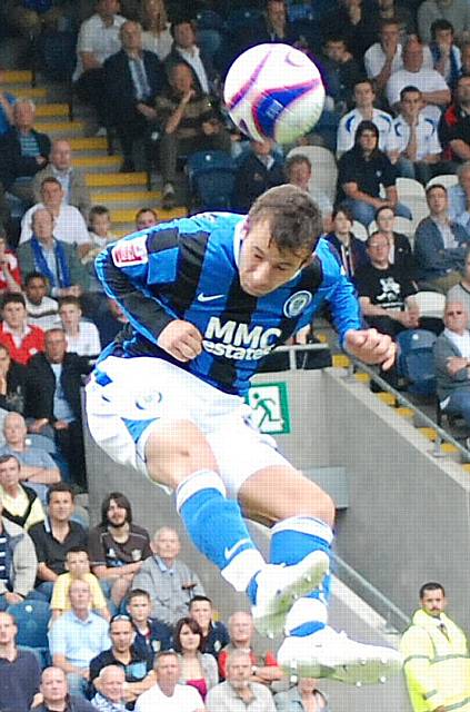 Le Fondre's header here flew wide of the mark when he should at least have hit the target