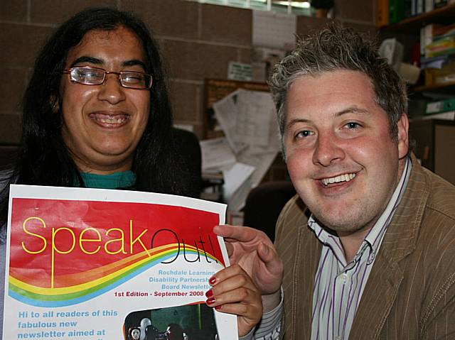 Councillor Dale Mulgrew with Asifa Shafique, a reporter from the SpeakOut! news team, taking an early look at the new newsletter.