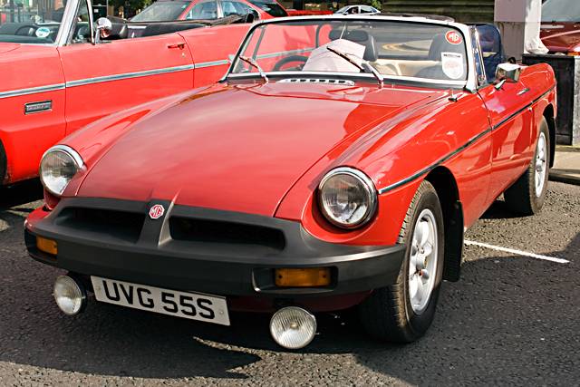 Vintage cars took part in the Peace Parade.