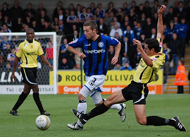 Tom Kennedy evades a tackle.