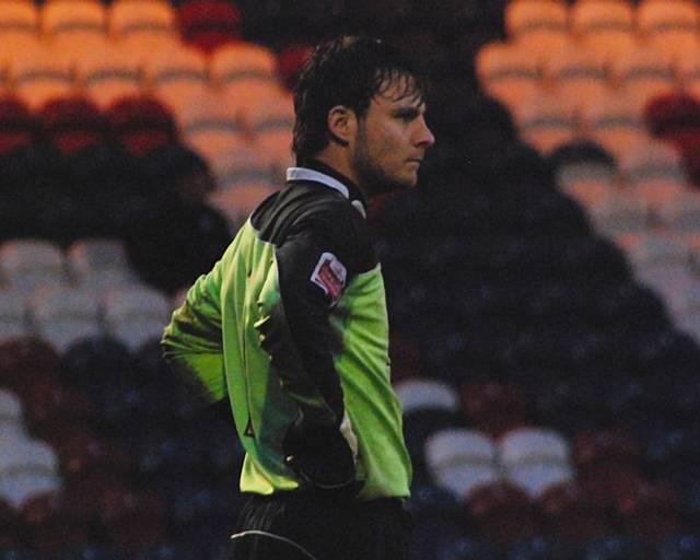 Chesterfield keeper Tommy Lee following Dale's first goal