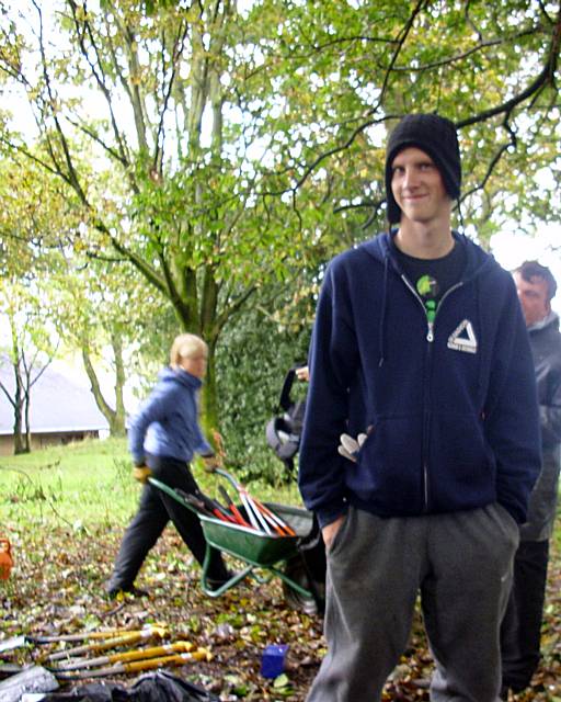 v@groundwork volunteer Ryan Smith at Hollingworth Lake.