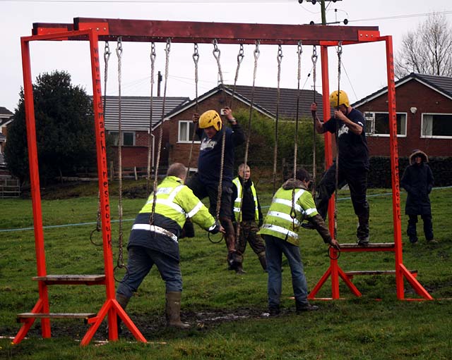 Mudmachines raise money for Springhill Hospice