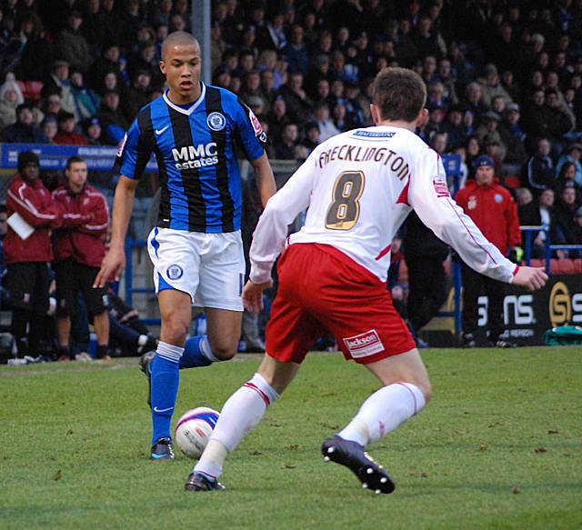 Thompson is faced by Frecklington.