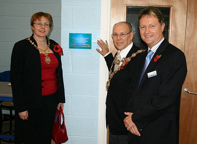 Opening ceremony Lord Mayor and Lady Mayoress of Rochdale, Keith Swift and Susanne Etchells