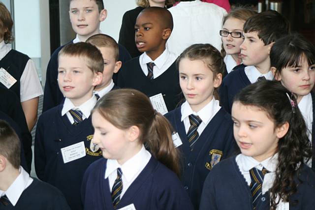 Pupils from St Peter's Primary School sang to the guests as they awaited the Countess' arrival.