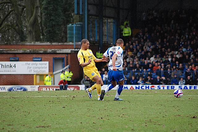 Nathan Stanton challenges Bennett.