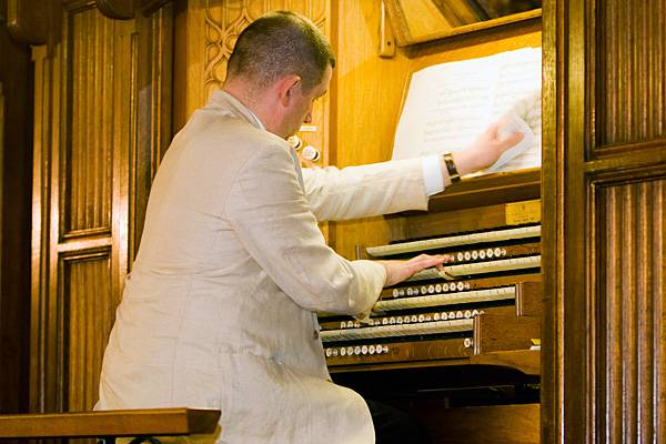 The Best of English - A Celebration of St George - Phillip Lowe, Organ Recital