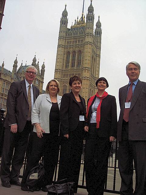 Paul Rowen MP, Chris Keates (General Secretary of NASUWT), Mary Bousted (General Secretary of ATL), Amanda Brown (Head of NUT's legal department) and Michael Lees (Campaigner who's wife was a teacher and died of mesothelioma in 2000) get ready for the meeting at the House of Commons.