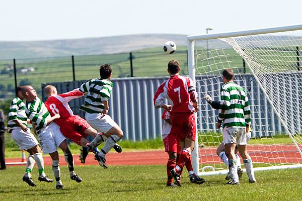 Michael Barker (Red No 8) puts Copperpot in front