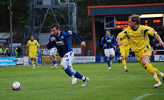 Adam Le Fondre sprints clear of Simon King.