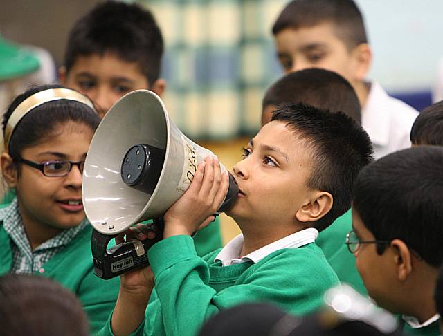 Police officers visited Deeplish Primary School