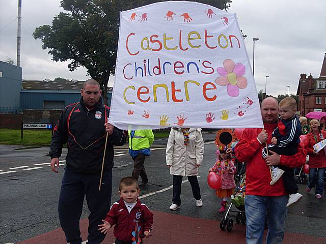 Castleton Carnival: happy flowers walking float