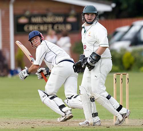 Unsworth professional Wayne Madsen sets off on his way to a total of 43 runs.