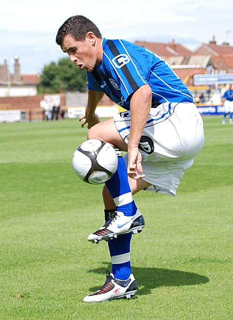 Rundle brings the ball down.