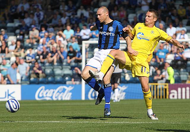 Wroe challenges Gary Jones.