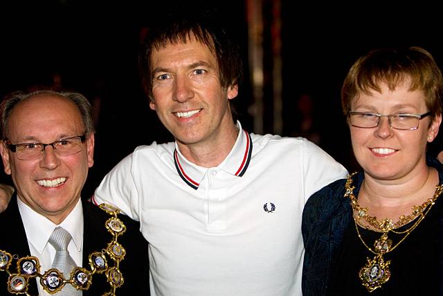 Clint Boon with Mayor Keith Swift and Mayoress Sue Etchells