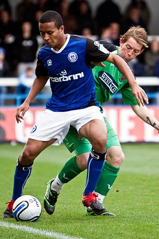 Rochdale 3 - 2 Dagenham and Redbridge<br />
Joe Widdowson and Danny Green compete for the ball