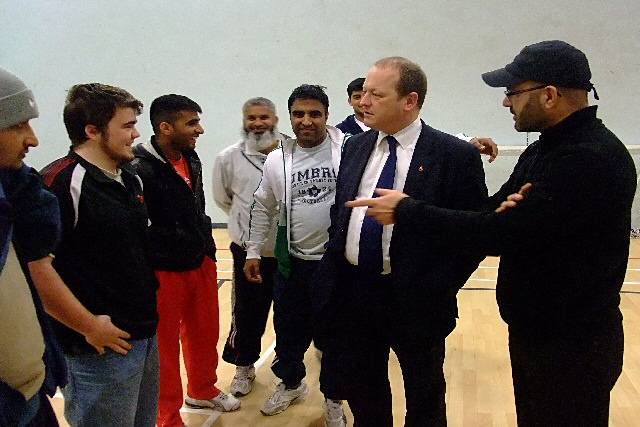 MP Simon Danczuk and Abdul Quyyom talking to the players 