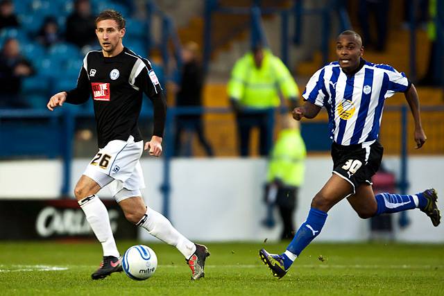 Sheffield Wednesday 2 - 0 Rochdale<br />Craig Dawson tracks Clinton Morrison's run