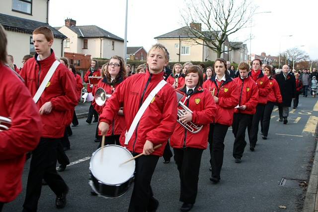 Remembrance Sunday service at the Wardle Cenotaph - Sunday 14 November 2010