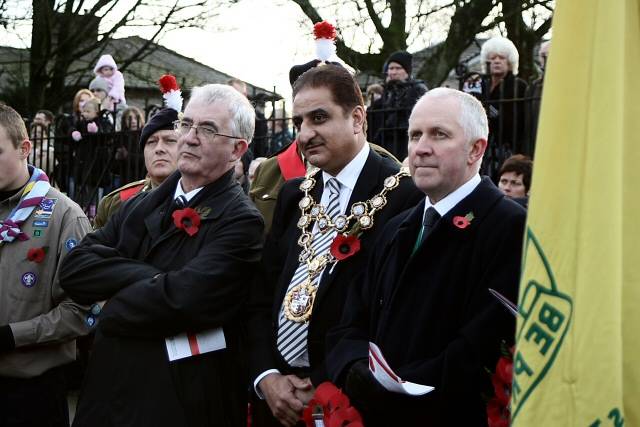 Remembrance Sunday service at the Wardle Cenotaph - Sunday 14 November 2010