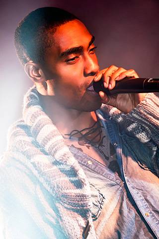 Christmas lights switch on<br />
Simon Webbe